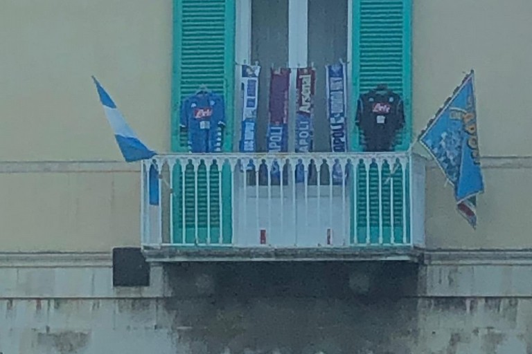 Omaggio a Molfetta a Maradona