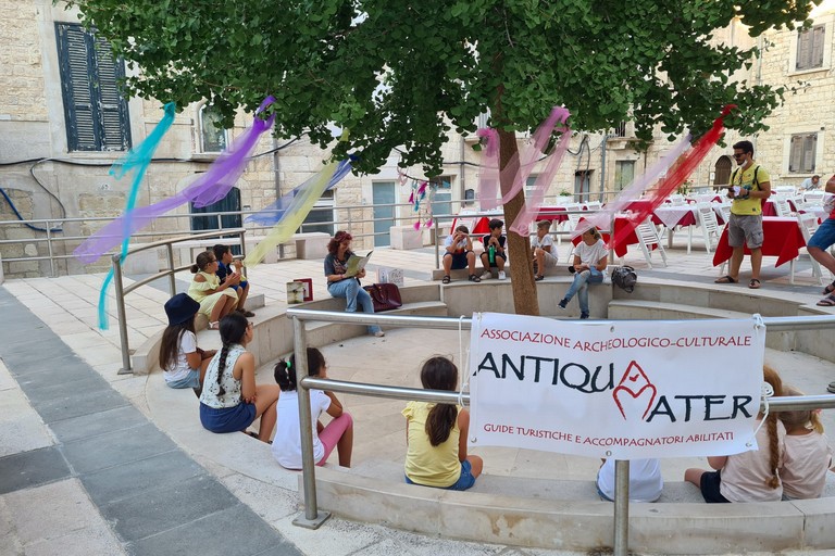 Antiqua Mater