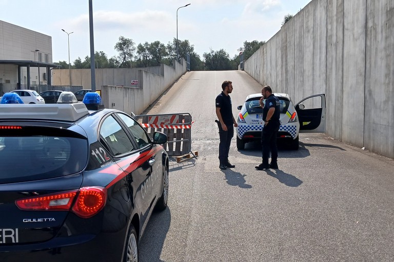 L'intervento dei Carabinieri e della Pegaso Security