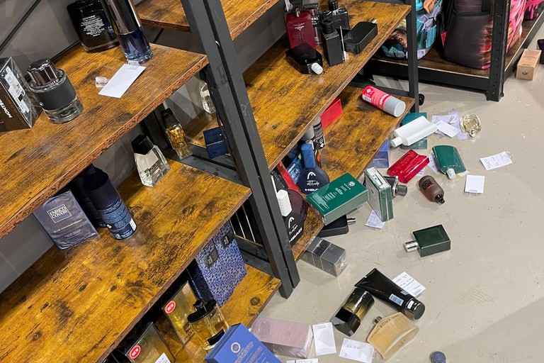 Il furto avvenuto a Boutique Corso Umberto
