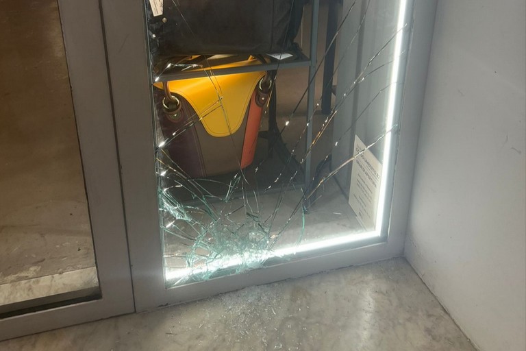 Il tentato furto alla Boutique Corso Umberto