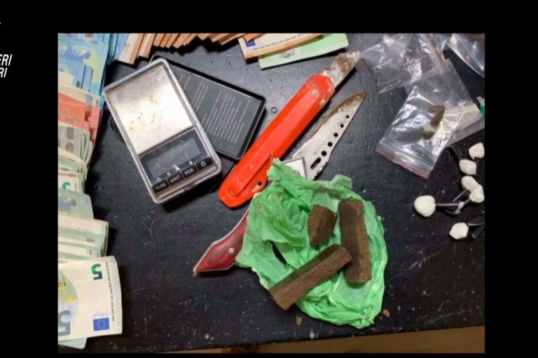 La droga sequestrata dai Carabinieri