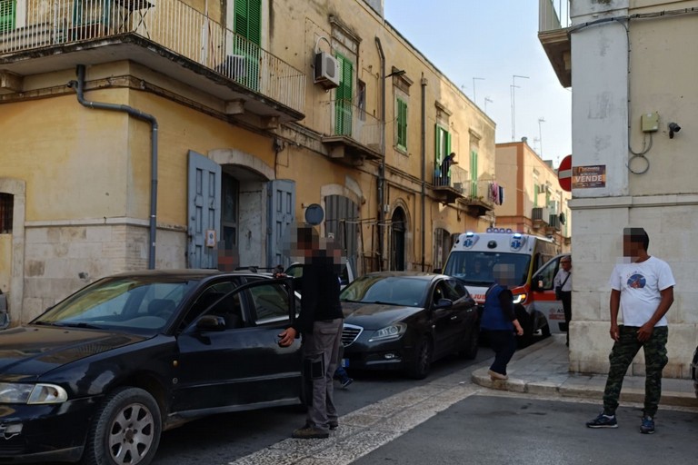 Scontro auto-monopattino in via Solferino