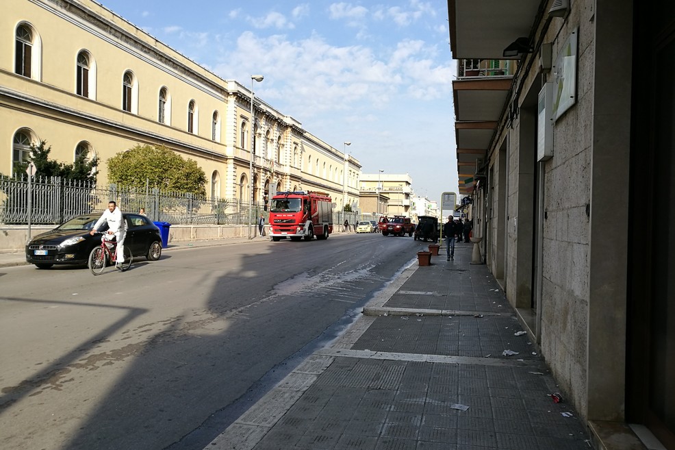 Incendio su corso Fornari