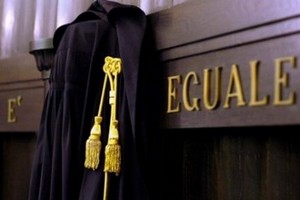 Toga nel tribunale