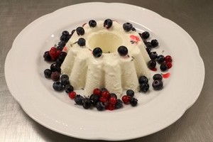 Panna cotta allo yogurt e lavanda