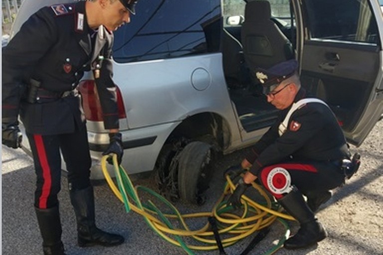 I cavi di rame recuperati dai Carabinieri