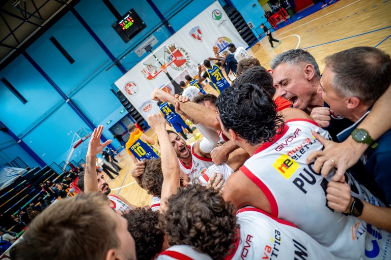 La Clean Up Molfetta rischia, ma batte la NM Corato: finisce 72-69