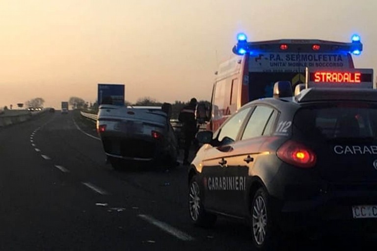 L'incidente stradale avvenuto sulla strada statale 16 bis