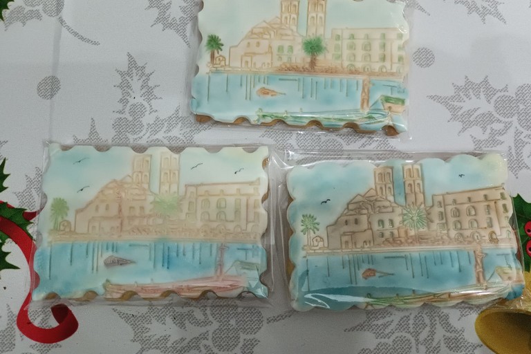 Molfetta su un biscotto: l'omaggio di Cecilia Pizzutilo