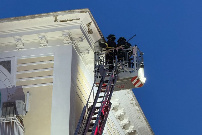 Caduta di calcinacci su Corso Umberto